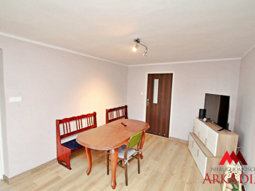 niewielki dom na wynajem , 2 pokoje Zazamcze