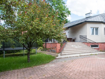 Dom w Radości na dużej działce 1880m2