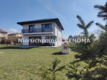 Dom Pawłowicem,świetna lokalizacja.