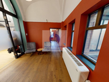 Śródmieście: umeblowane biuro na wynajem