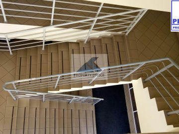 Praga Północ: lokal biurowy 70,07 m2 na wynajem