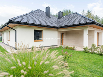 Nowoczesny parterowy dom wolnostojący Węgrzce 