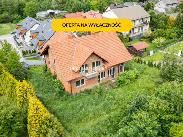 Dom wolnostojący na 7 arowej w Myślenicach 