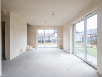 Dom w stanie deweloperskim, gotowy do zakupu