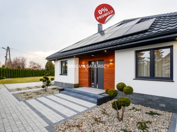 Kraków. Dom z basenem.