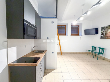 Lokal użytkowy / 22 m² / Lubicz / centrum 