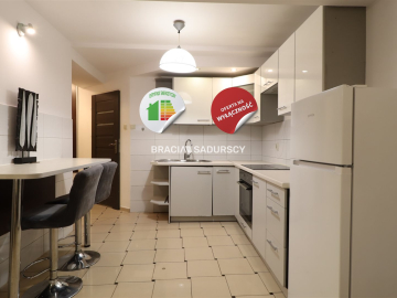 Lokal użytkowy o pow. 45 m 2  blisko centrum i krakowskich uczelni    

  Oferujemy na sprzedaż lokal użytkowy o powierzchni 45