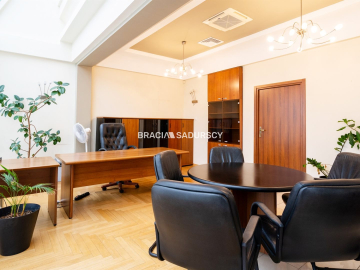 Biuro na wynajem/ 68m2 