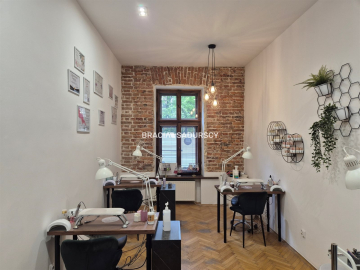 Lokal usługowy na parterze  - Dębniki