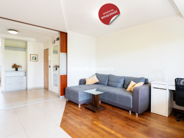 3-pokojowe mieszkanie z loggią- Zawodzie