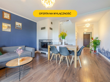 Urokliwa szeregówka w zielonych Krzysztoforzycach 