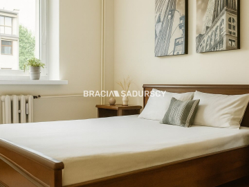 Grzegórzki-3 pok, oddzielna kuchnia