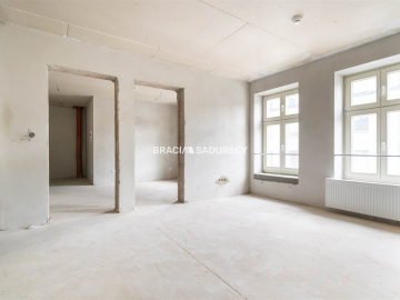 Mam na sprzedaż  idealne mieszkanie z jedną sypialnią na start lub pod inwestycje, w standardzie deweloperskim,  na ul. Kalwary