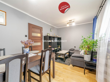 Mieszkanie 3-pokojowe z loggią.