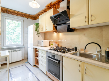 3 pok z osbną kuchnią ul. Zielińska.