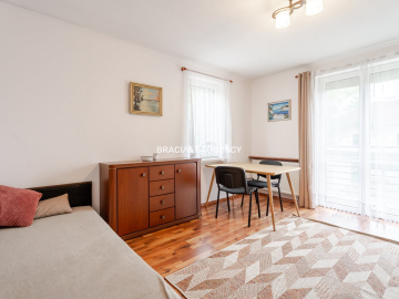 Do wynajęcia jasne i przestronne 2-pokojowe mieszkanie - Prądnik Czerwony, ul. Nuszkiewicza   

 Oferujemy na wynajem atrakcyjn