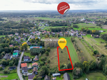 działkę budowlaną w Bratucicach