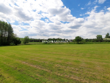 Działka budowlano - rolna u podnóża Zamku Tenczyn