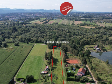 Działka budowlana 43 a  obok Wadowic - możliwa  zabudowa jednorodzinna lub usługowa     

  Oferujemy na sprzedaż atrakcyjnie p