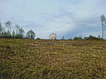 Na sprzedaż działka o powierzchni 30 arów w miejscowości Mników (gm. Liszki), położona w wyjątkowo malowniczej okolicy - tuż pr
