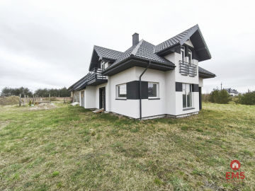 Dom wolnostojący 160 m² blisko jeziora i lasu