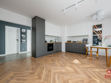 3-pokojowe z dużym balkonem