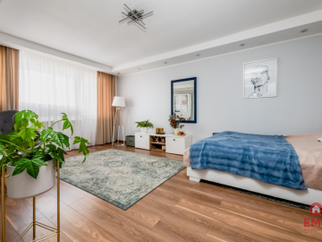 Trzy pokoje, duży balkon, Centrum