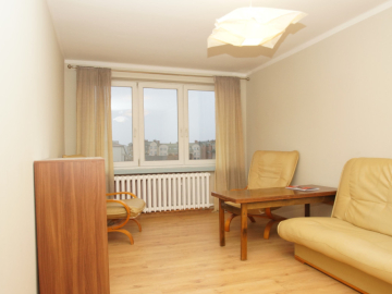 2 pokojowe mieszkanie os. Bojary