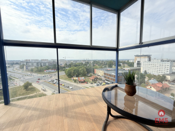 Panorama miasta i 3 oddzielne pokoje