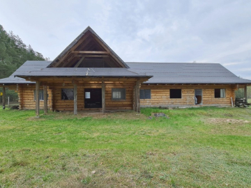 Działka pod pensjonat nad zalewem.