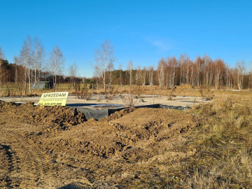 Działka 1000 m2, rozpoczęta inwestycja