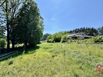 Działka budowlana w Kuryłach.