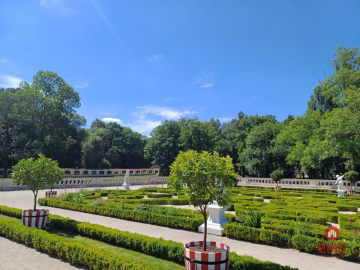 Większość atrakcyjnych nieruchomości w tej okolicy znika zanim trafia na portale. Dlatego pracujemy również na ofertach dostępn