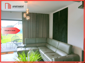 Dom segment pod lasem