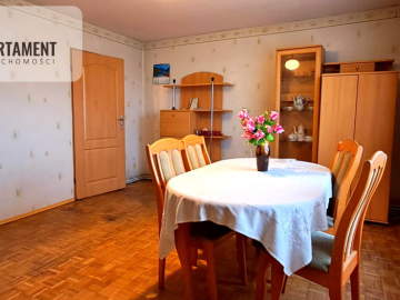 Piętro domu z ogrodem