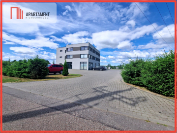 Biuro na pierwszym piętrze,media już w cenie!