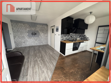 Śródmieście. Teren ogrodzony.