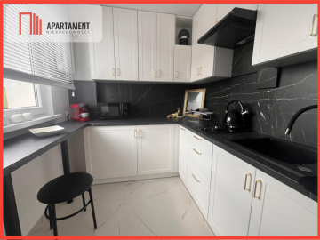 Kawalerka na 1 piętrze w centrum