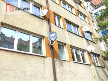 M3-wysoki parter-balkon-Zosinek-do remontu