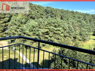 Klimatyczne dwupoziomowe mieszkanie