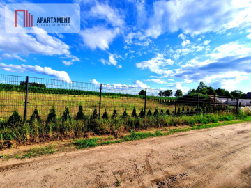 Działka budowlana w spokojnej okolicy .