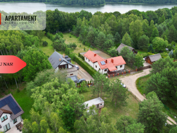 Działka budowlana zadrzewiona las jezioro