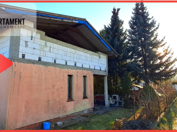 Domek Rod w rozbudowie - Drzewce