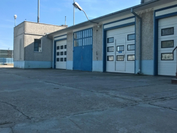 Górna - dom z warsztatem samochodowym