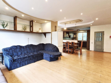 Stoki - dom na sprzedaż o pow. 290 m2