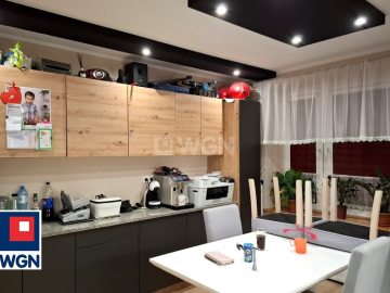 Głogów, mieszkanie, wysoki parter, 2 pokoje, 51,20 m2, sprzedam 286 000 PLN.  
  
Na sprzedaż mieszkanie w wyremontowanej kamie