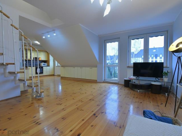 Dwupoziomowy Apartament w Zielonej Okolicy!