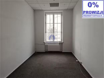 Praga Północ: lokal biurowy 16,91m2 do wynajęcia