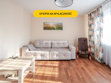 Rząska dom 250 m2 działka 6 arów ocieplony