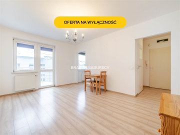 1-pokojowe z balkonem.